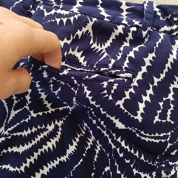 Lilly Pulitzer navy white printed pants ankle crop - Picture 12 of 12